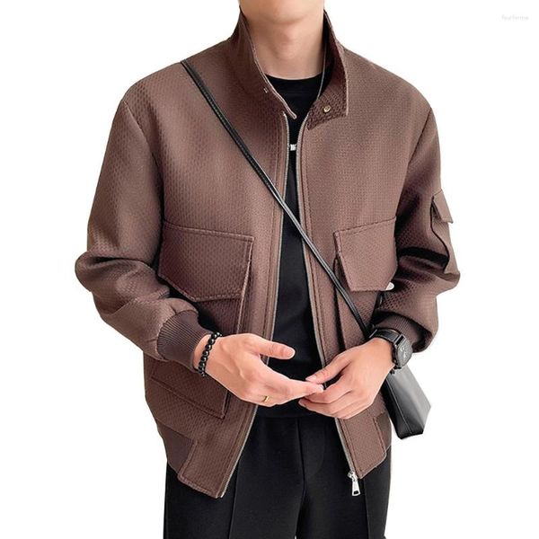 Männer Jacken Herbst Stehkragen 3D Tasche Jacke Koreanische Streetwear Fashion Lose Kausalen Vintage Kleine Fracht Männlichen Mantel Oberbekleidung