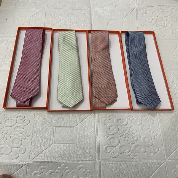 yy2023 Herren-Krawatte Designer Herren-Krawatte aus Seide mit Buchstaben-Jacquard-Gewebe, handgefertigt, verschiedene Stile, Herren-Hochzeit, Freizeit- und Business-Krawatte, Originalverpackung 881ngf1cv112