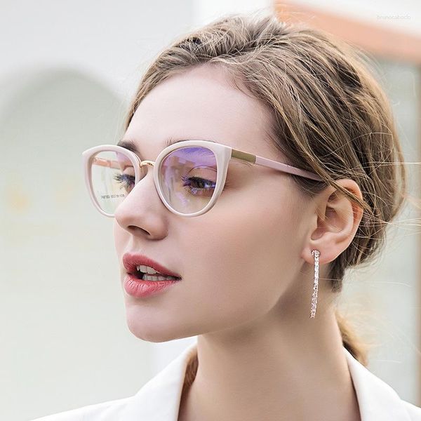 Sonnenbrille Retro Cat Eye Flache Brille HD Bequemes blaues Licht blockierender Anti-Ermüdungs-Anti-Strahlungs-Rahmen für Damen