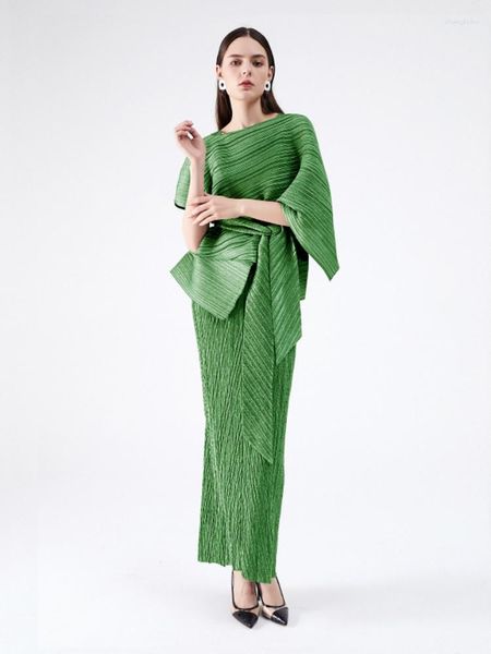 Arbeitskleider Miyake Plissee 2023 Sommer Original Designer Ästhetischer Gürtel Loses Kleid Dreiteilige Sets Abaya Elegante muslimische Kleidung auf Lager