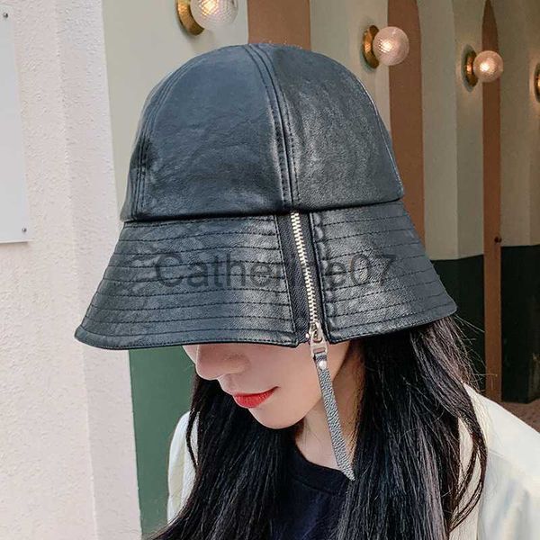 Cappelli a tesa larga Panama Cappello da pescatore Femmina giapponese Autunno Inverno Berretto con cerniera PU Pelle Cappelli neri Maschio Primavera Ombreggiatura Tappi a secchiello Stile Kpop J230829