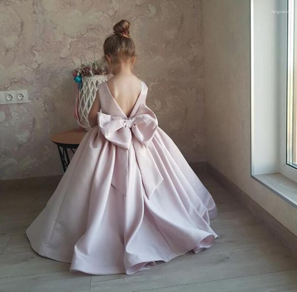 Abiti da ragazza Abito a fiori rosa polveroso Abito da bambino in raso per primo compleanno da sposa con strascico staccabile