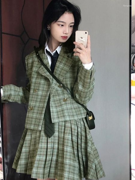 Abito a due pezzi Insozkdg Primavera Autunno Blazer Gonna abito 2 pezzi Abiti Giappone Giacca preppy Dolce pieghettato Plaid verde scuro Set a due pezzi