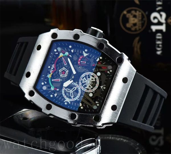 Черные белые дамы часы моды дизайнер смотрит на полную циферблату кварц montre de Luxe Poples Style Skeleton Skeleton Rubbel Watch Band Watch Wath