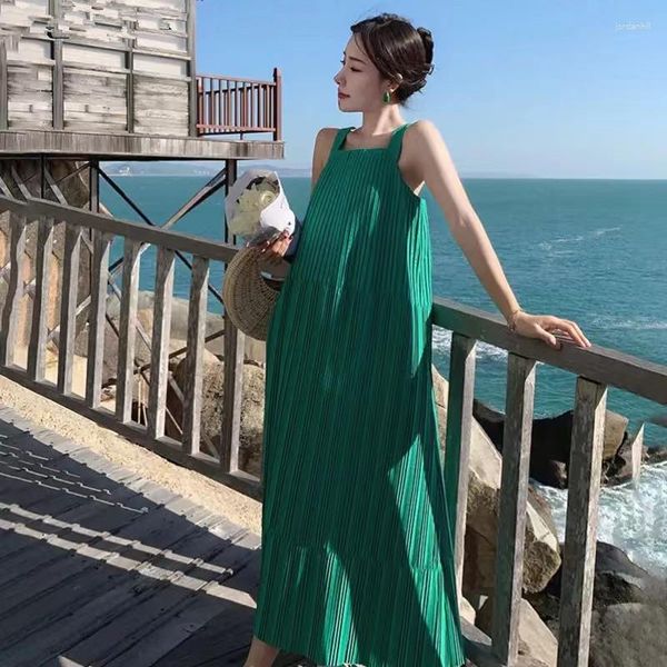 Casual Kleider Sommer Grün Spaghetti Strap Urlaub Plissee Maxi Kleid Mode Frauen Böhmischen Ärmel Lose Lange Weibliche Backeless