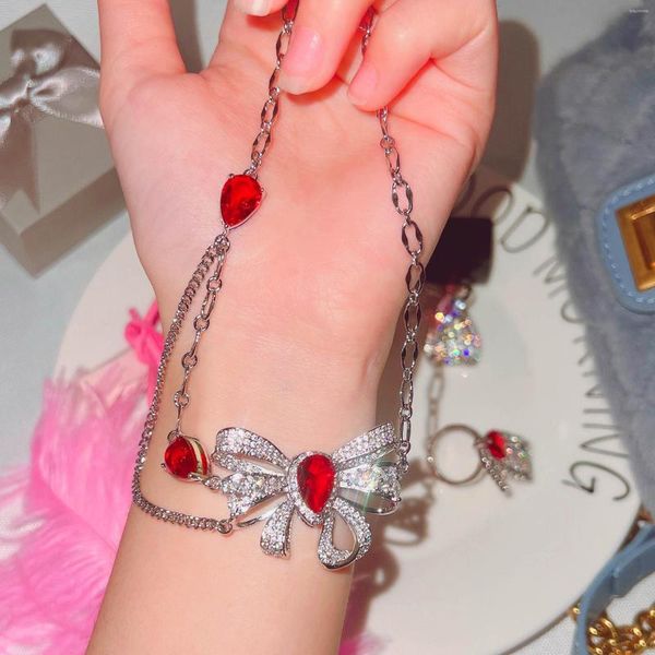 Schmuckbeutel, Mikrobesetzte Halskette mit Schleife aus roten Diamanten und vollem Design, Super-Fee-Schmetterling, herzförmiger Öffnungsring, weiblich