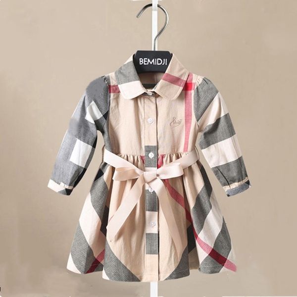 Abiti da ragazza 2023 Primavera Ragazza Moda Plaid in cotone a maniche lunghe Principessa Abiti da festa Abbigliamento per bambini 1-6 anni Abito a trapezio in stile europeo 230830