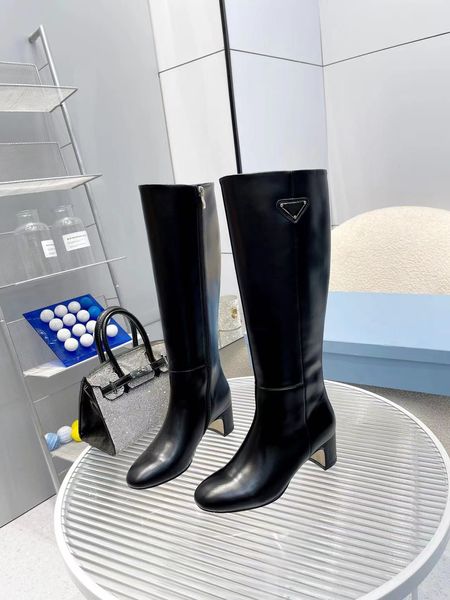 Dreieckige getäfelte Stiefel, klobiger Blockabsatz, Ledersohle, hoher Reitstiefel, Damen-Luxusdesigner, hochwertige Modeschuhe, Fabrikschuhe, Größe 35–42