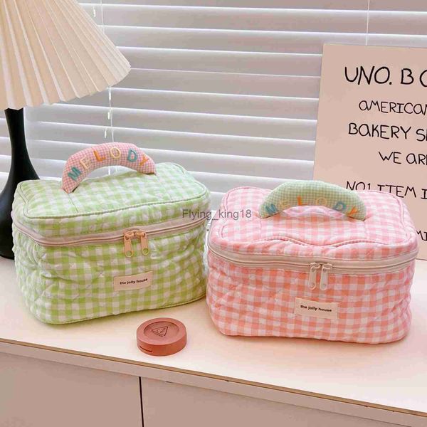 Astucci MINKYS Nuovo arrivo Kawaii Cosmetics Storage Bag Travel Wash Borsa a mano Borsa di grande capacità per la cura della pelle Organizer Box Cancelleria HKD230831