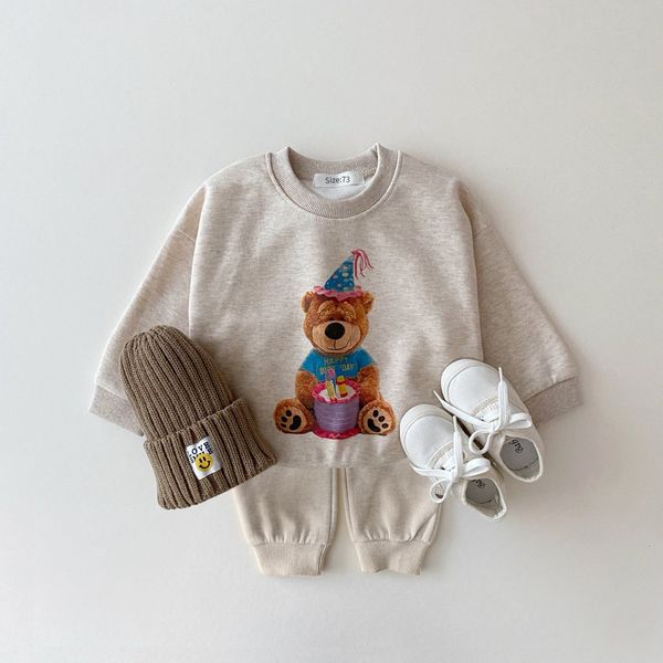 Conjuntos de roupas Coréia Bebê Meninos Meninas Presente Urso SweatshirtPull-on Jogger Calças 2 Pcs Terno Bonito Crianças Roupas Set Algodão Crianças Outfits 230830