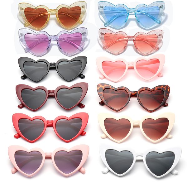 Lunettes de soleil de mode Cadres Dames Amour Coeur Rétro Grand Cadre Femmes UV400 Protection Été Nuances Lunettes Anti Lumière Bleue Lunettes 230831