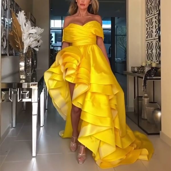 Элегантные длинные желтые вечерние платья Taffeta Hi-Lo Off Pruffles Ruffles Zippper Back Sweep Train Promes Prompes Robe de Soire
