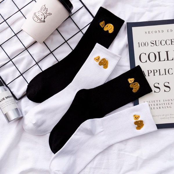 Männer Socken Korea Funky Harajuku Trend Frauen Männer Lustige Nette Cartoon Bär Weiß Schwarz Farbe Kawaii Unisex Überraschung Mid