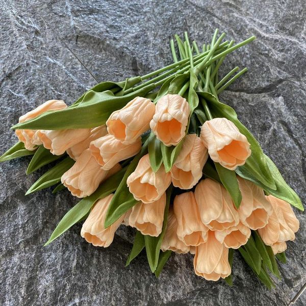 Fiori decorativi Fiore artificiale Real Touch Bouquet Tulipano finto per la decorazione di nozze Decorazione del giardino di casa