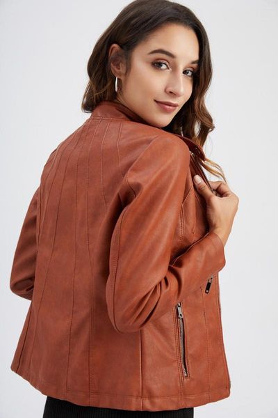 Jaqueta de couro feminina 2023, casaco feminino para outono e primavera, preto, vermelho, marrom, motociclista, jaqueta com zíper