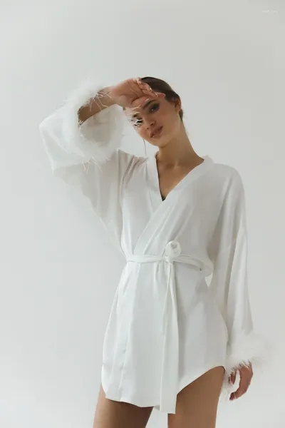Mulheres sleepwear branco boudoir vestido de casamento nupcial curto robe com penas avestruzes mangas presentes da dama de honra roupões de manga longa