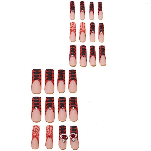 Unghie finte rosse smerigliate finte quadrate nere lunghe per il salone di nail art quotidiano a casa
