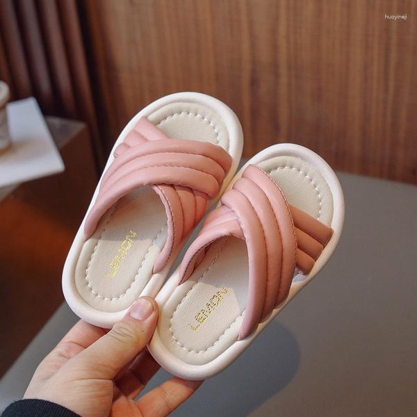 Pantofole Pantofole estive per bambini per ragazze Colore solido classico Versatile Morbido Scarpe da bambina per bambini Stile coreano Traspirante per bambini PU