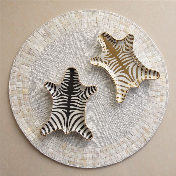 Placas decorativas de cerâmica placa de jóias nórdico criativo tigre pele padrão prato decorativo anel placa de armazenamento lanche prato 230831
