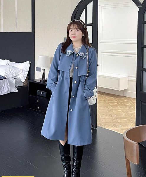 Женские траншеи Coats Большой размер пригородной длинное пальто 2023 Весна зимняя синяя вышитая талия Элегантные женщины