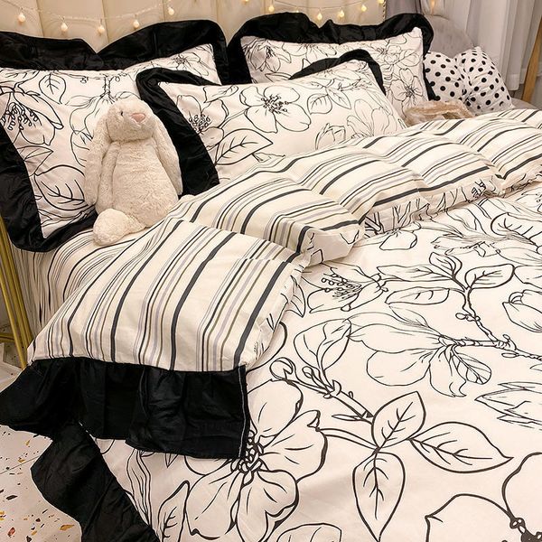 Conjuntos de cama 100 algodão de algodão de alta qualidade Branca Flor branca moderna Conjunto de quatro peças Pillow Pillow Ig Fashion 230228