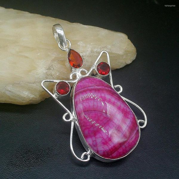 Colares pendentes Hermosa Jóias naturais Botsuana AGate Garnet Red Garnet Color Charm Colar para mulheres Presentes 20234608