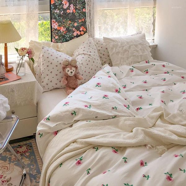 Bedding Sets Rose Small Rose Conjunto de quatro peças Floral Tampa Floral Tampa de algodão Puro