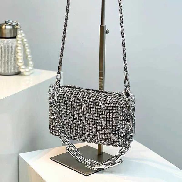 Crossbody -Strass -Handtaschen für Handtaschenfreiheit Einzelhandel im Einzelhandel Großhandel 95% Rabatt Off Frauen Clutch Seuchse 2024 Diamonds Umhängetasche Geldbeutel Damen Kette Weibliche Kristalltasche