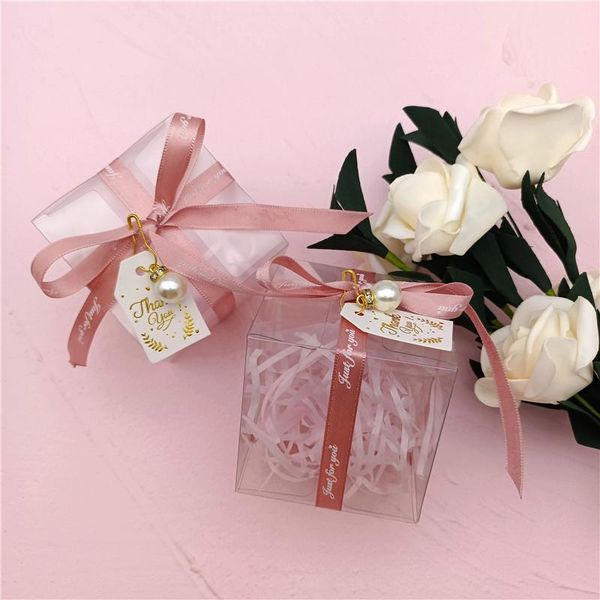 Embrulho de presente 20/30/50pcs Favores de casamento de caixa de PVC fosco para convidados apenas sua fita agradecimento Tags Sweets Dragees Clear BaptismGift