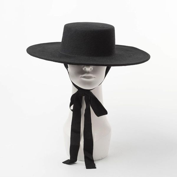 Cappelli a tesa larga Cappello Fedora in lana autunno inverno Cappello da spiaggia in feltro nero con cravatte per donna