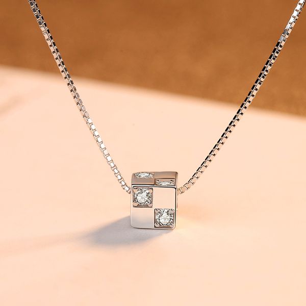 2023 verão novo colar de cubo de zircão brilhante de zircão de rubik Moda sexy feminino s925 jóias de colar de colarinho de prata