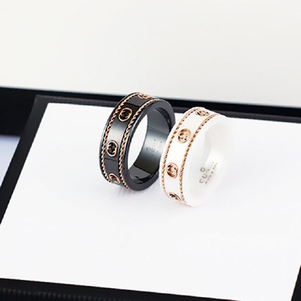 Jóias de letra dupla da banda de cerâmica para mulheres homens preto e branco Bilateral Hollow G Rings Fashion Online Celebrity Casais para tocar