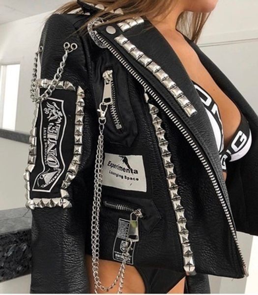 Jackets femininos Full Rivet Leather Jacket Motobike Cool Punk Rock Patches Graphic Chain Gothic 230302