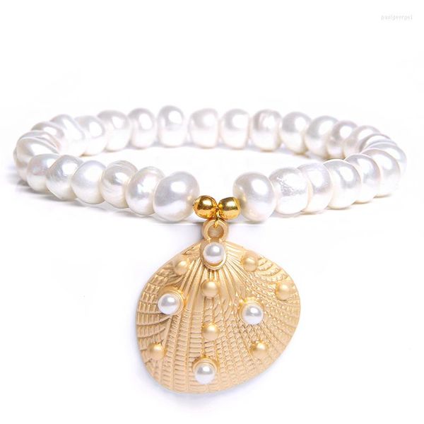 Braccialetti di perle d'acqua dolce naturali per le donne Braccialetto di fascino conchiglia di conchiglia in metallo Corda elastica Regalo di gioielli fatti a mano da spiaggia di mare