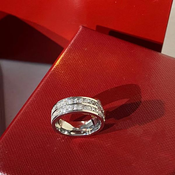 2023 Designers de moda de luxo mulheres anel de diamante completo de dupla camada mostra temperamento luz simples requintado personalizado e versátil tamanho ajustável bom bom