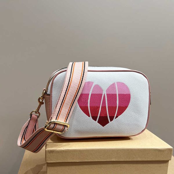 Горячая роскошная сумка снимка для женщин -дизайнерские сумки для плеча любимых кожаных дизайнеров сумочка модная цветовая сумка для сердца сумки с камерой мешки с поперечим кошелек 230213