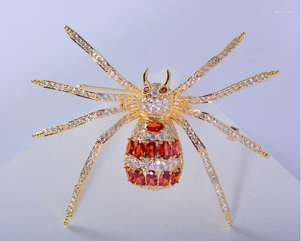 Broşlar sevimli kristal kübik zirkonya kırmızı örümcek broş broş pim kolye kadın takı aksesuarları xr04827