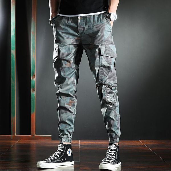 Pantaloni da uomo Cargo Uomo Estate Streetwear Camouflage Jogger Pant Moda Ricamo Pantaloni verde chiaro Pantaloni casual multitasche da uomo