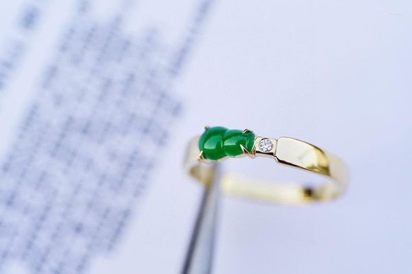 Кластерные кольца JHY Ювелирные изделия Сплошные 18 -километровые белые золотые зеленые нефритовые драгоценные камни для женщин