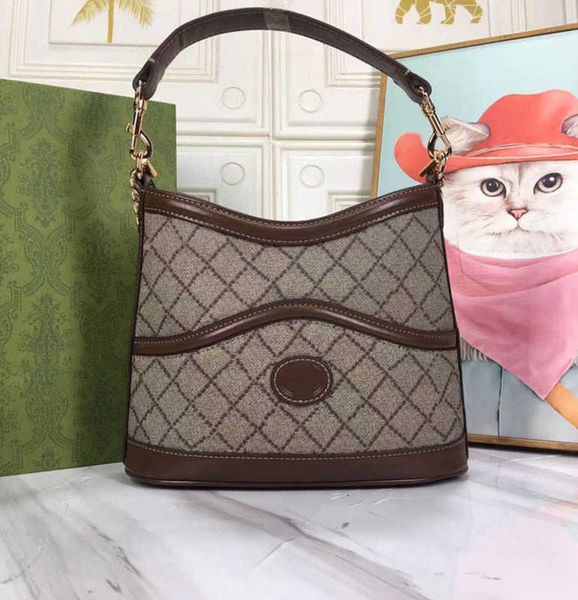 Tragetasche Frauen Designer -Taschen Italienischer Luxus seit 1921 Italien Brand Handtasche Größe 24.5x 20x 8cm Modell 696011