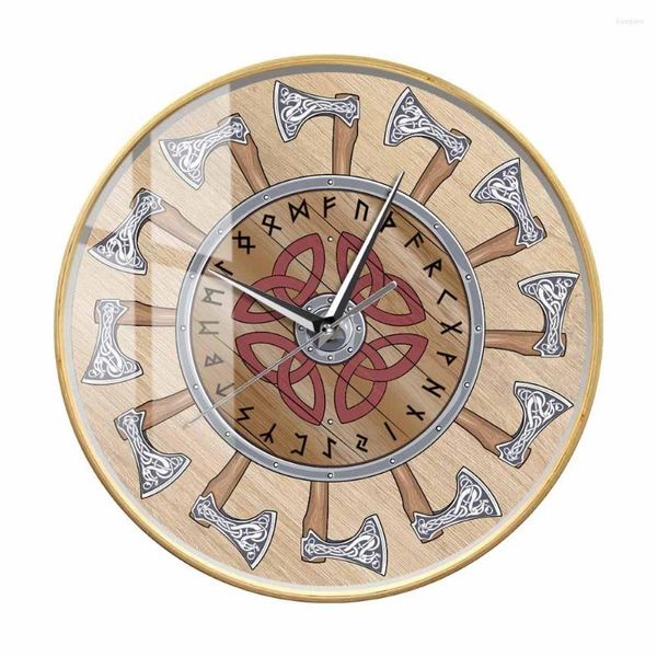 Wanduhren Der Kreis der Streitäxte, mittelalterliche Holzrahmenuhr, Wikingerschild mit nordischen Runen, rustikaler Stil, leise Sweep-Uhr