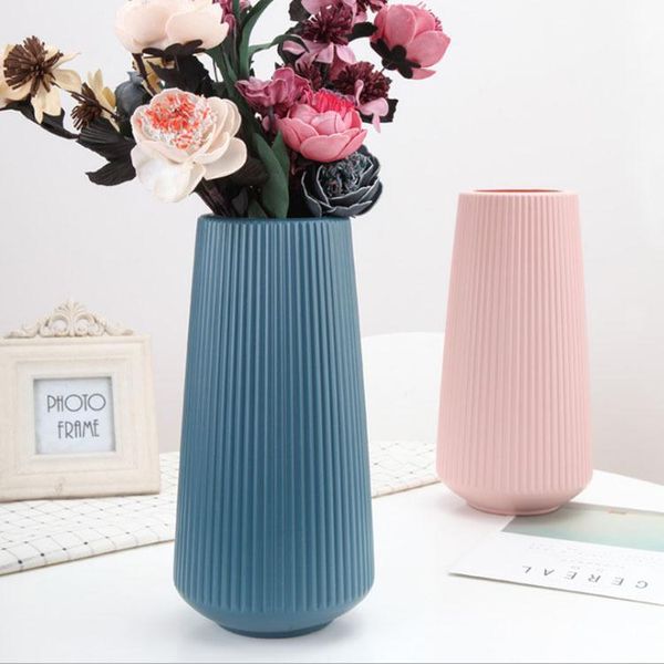Вазы простые скандинавские фарфороподобные пластиковые вазы для домашнего года подарки декоративные украшения высушенные цветы и цветочные композиции