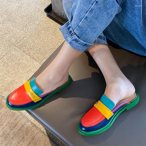 Pantofole Pantofole da donna 2023 Luxury Spring Trend Casual Tacco basso Colore misto Retro Scarpe a punta tonda con mulo Outdoor