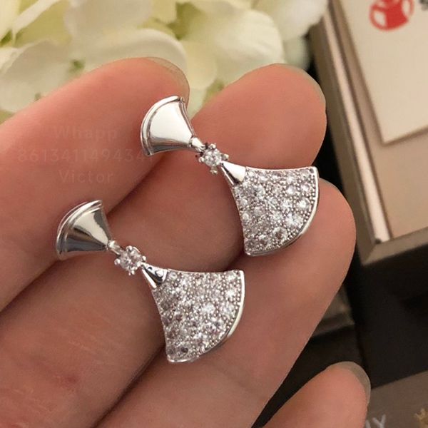 Buigari Fan Şekilli Etek Serisi Tasarımcı Dungle Küpeler Kadın Diamond Sterlling Gümüş Altın Kaplama 18K En Yüksek Sayaç Kalite Klasik Stil Premium Hediyeler 001