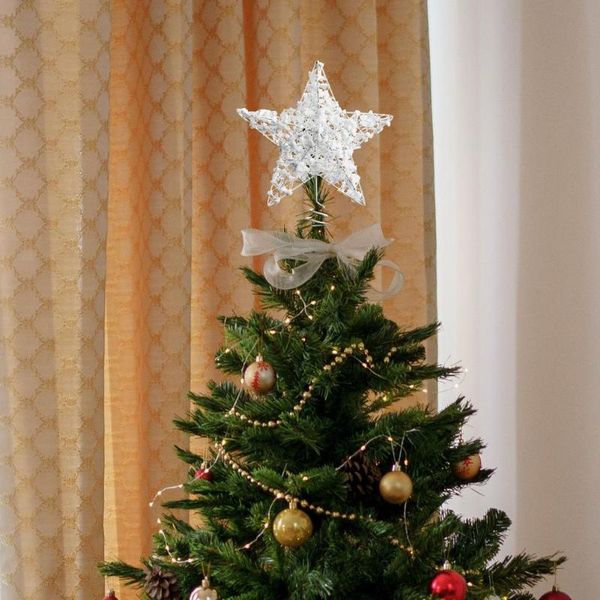 Decorazioni natalizie Decorazione scintillante Semplice regalo tridimensionale a forma di stella cava Cima dell'albero in ferro a cinque punte con luce a LED