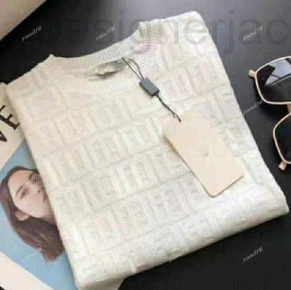 Kadın T-Shirt Tasarımcı SS Yeni Tasarımcı Kadın Tişört Yüksek Son Yarı Yarı Yarı Dantel Seksi Kadınlar Top Uzun Kollu Şortlar 2 3 Renk Lüks Moda BS5L