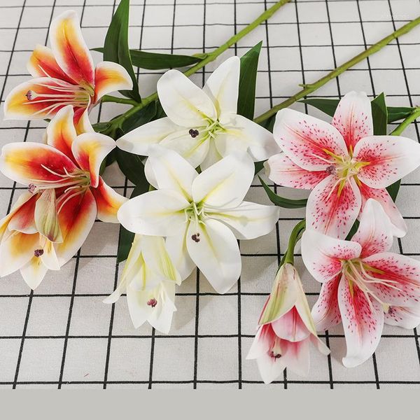 Dekoratif Çiçekler 3d Baskı Dekorasyon Flores Yapaylar Lily Mur de Fleur Mariage Deco Ev Sahte Düğün Dekorasyon Odası Masa Masa Dekor