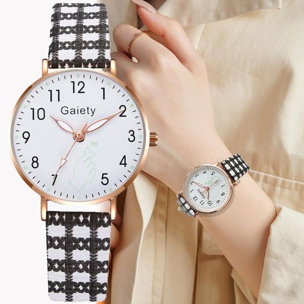 Начатые часы Номера Дизайнер Dial White Women Watch Luxury Fashion Brand Quartz Женская BLCK часов