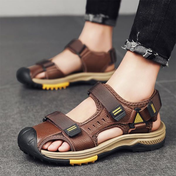 Sandálias homens casuais sapatos de caminhada ao ar livre moda tênis feitos de couro respirável de alta qualidade designers Trekkingsandals