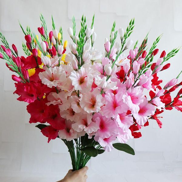 Yapay ipek gladiolus çiçekleri gerçek dokunmatik orkide sahte çiçek düğün için ev festivali dekorasyon masası düzenlemesi